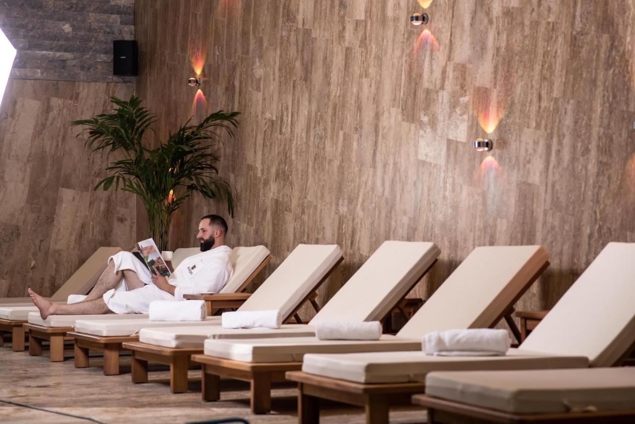 Hotel Borovi Forest Resort & Spa Сьєниця Екстер'єр фото